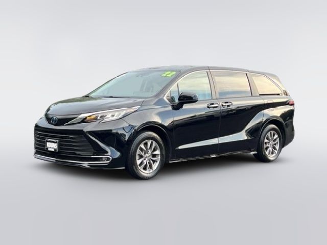 2022 Toyota Sienna XLE