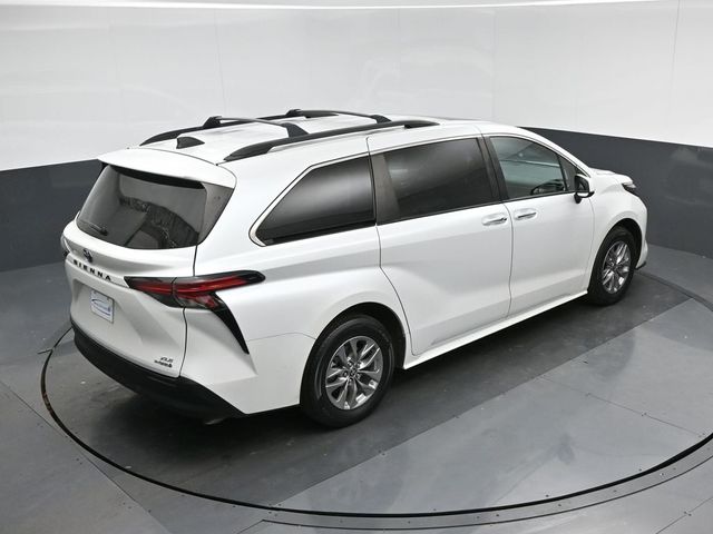 2022 Toyota Sienna XLE