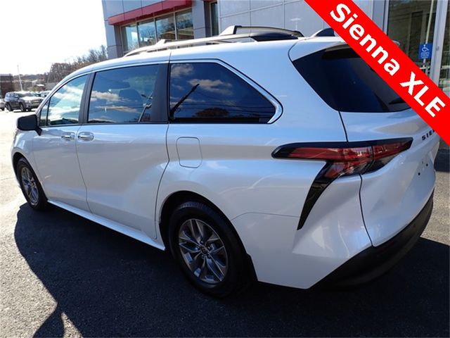 2022 Toyota Sienna XLE