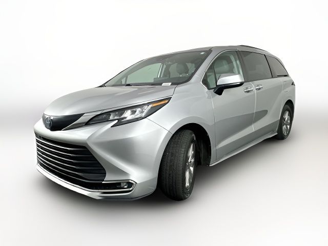 2022 Toyota Sienna XLE