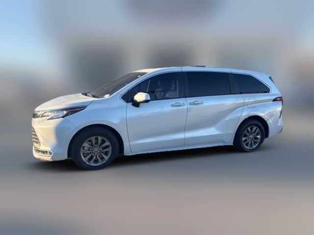 2022 Toyota Sienna XLE