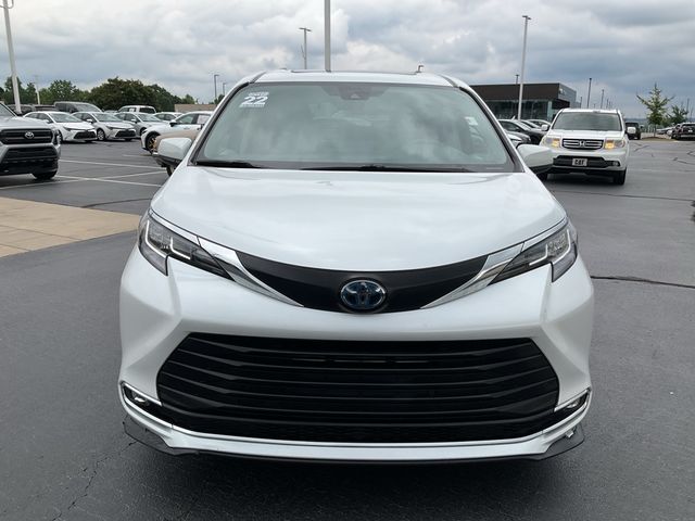 2022 Toyota Sienna XLE