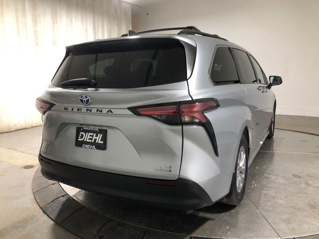 2022 Toyota Sienna XLE