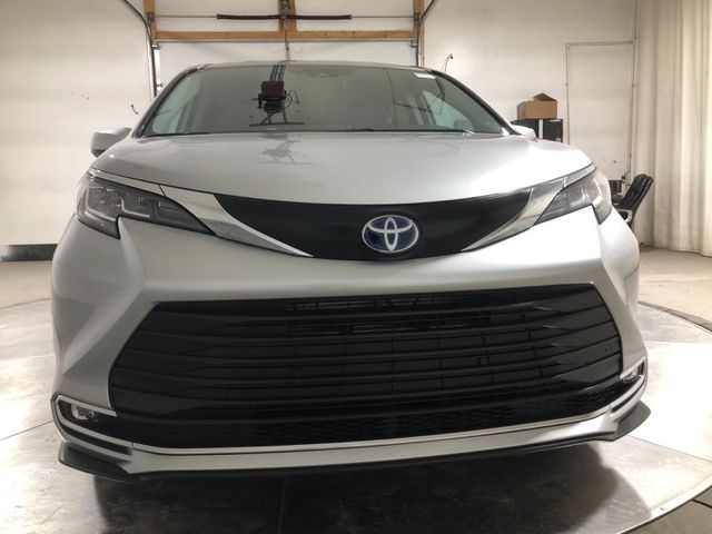 2022 Toyota Sienna XLE