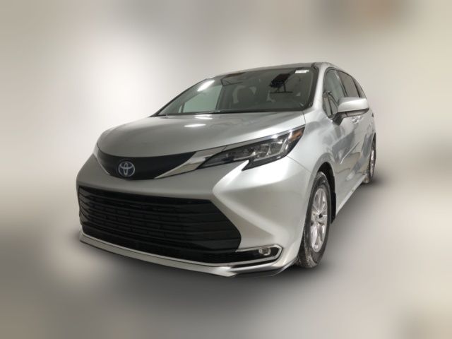 2022 Toyota Sienna XLE