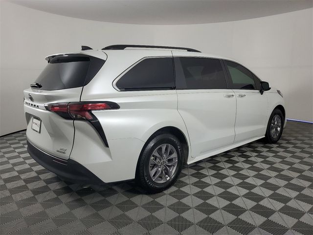 2022 Toyota Sienna XLE