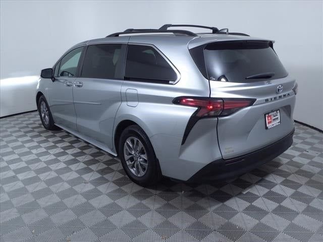 2022 Toyota Sienna XLE