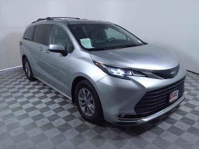 2022 Toyota Sienna XLE