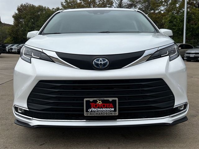 2022 Toyota Sienna XLE