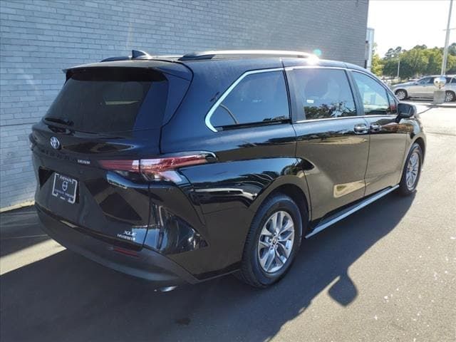 2022 Toyota Sienna XLE