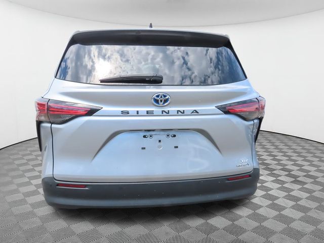 2022 Toyota Sienna XLE