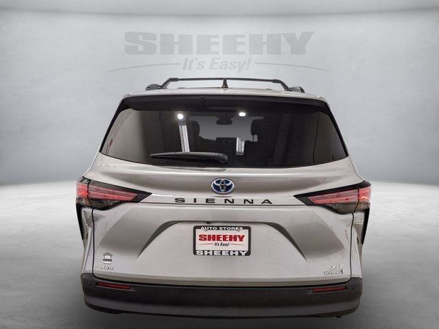 2022 Toyota Sienna XLE