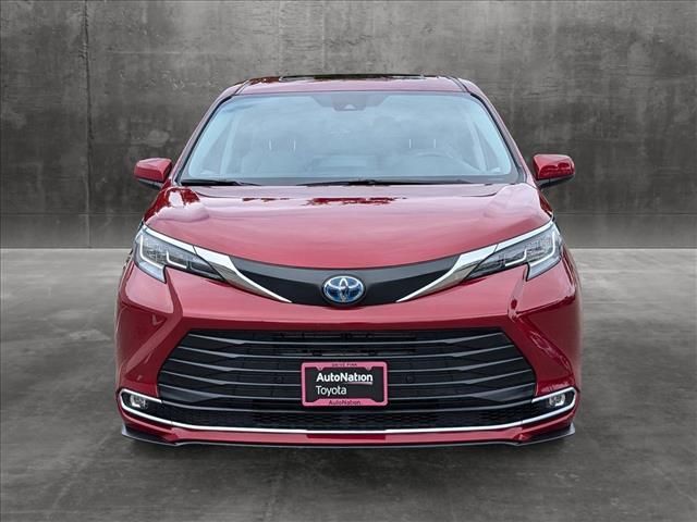 2022 Toyota Sienna XLE