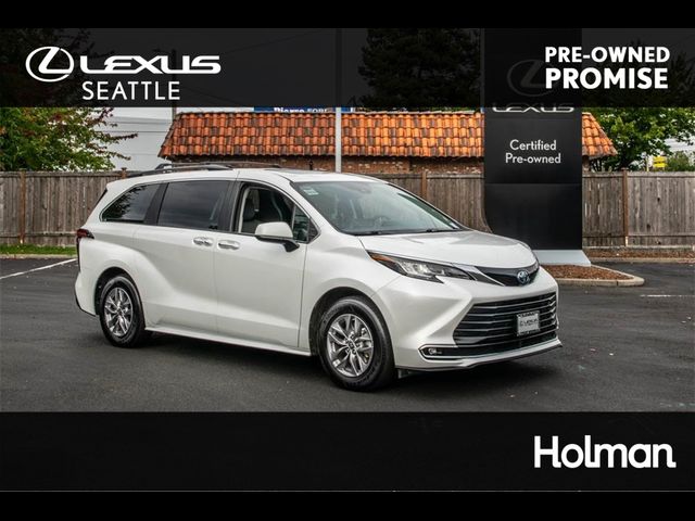 2022 Toyota Sienna XLE