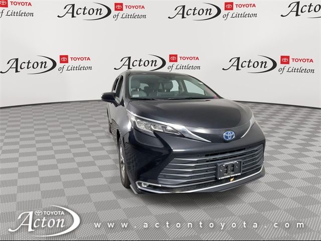 2022 Toyota Sienna XLE