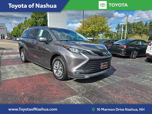 2022 Toyota Sienna XLE