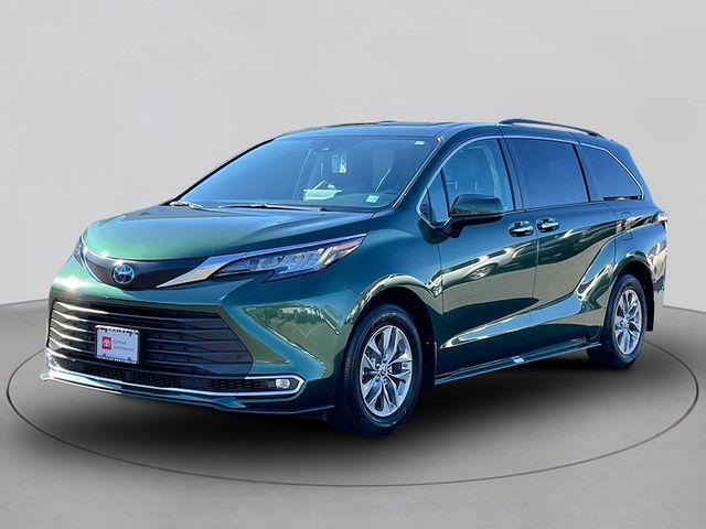 2022 Toyota Sienna XLE