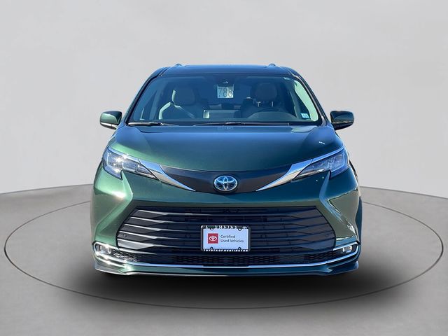 2022 Toyota Sienna XLE