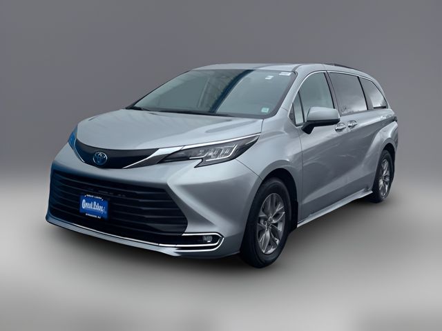 2022 Toyota Sienna XLE