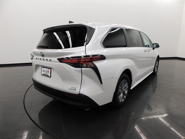 2022 Toyota Sienna XLE