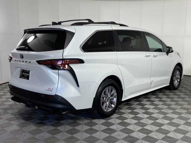 2022 Toyota Sienna XLE