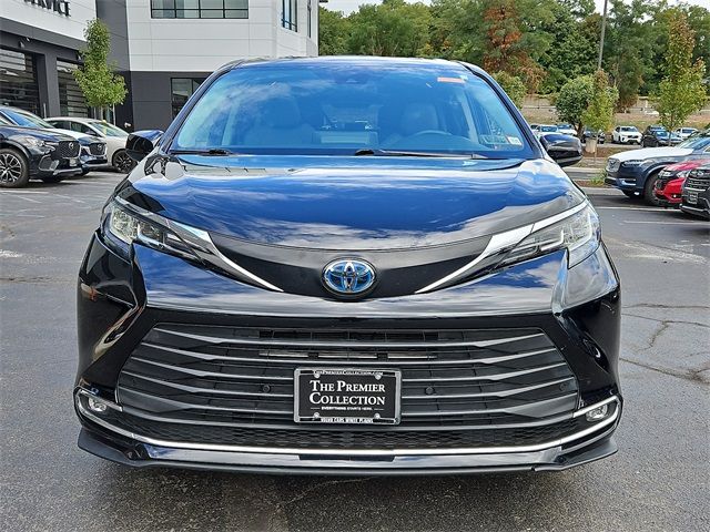 2022 Toyota Sienna XLE