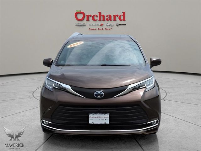 2022 Toyota Sienna XLE