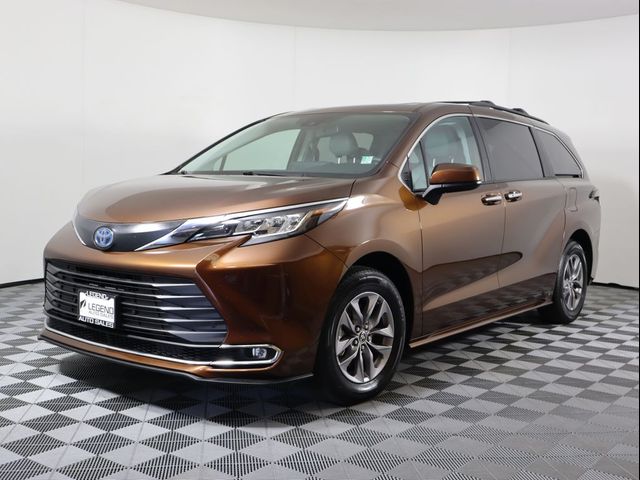 2022 Toyota Sienna XLE