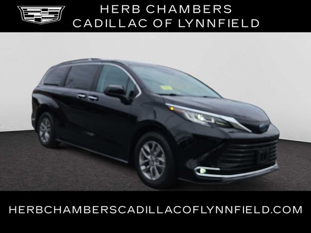 2022 Toyota Sienna XLE