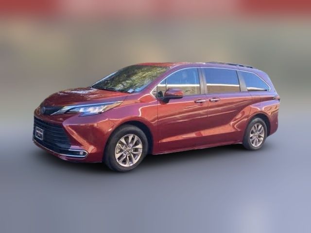 2022 Toyota Sienna XLE