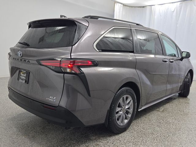 2022 Toyota Sienna XLE