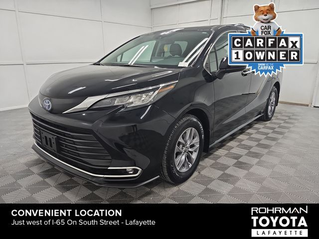 2022 Toyota Sienna XLE