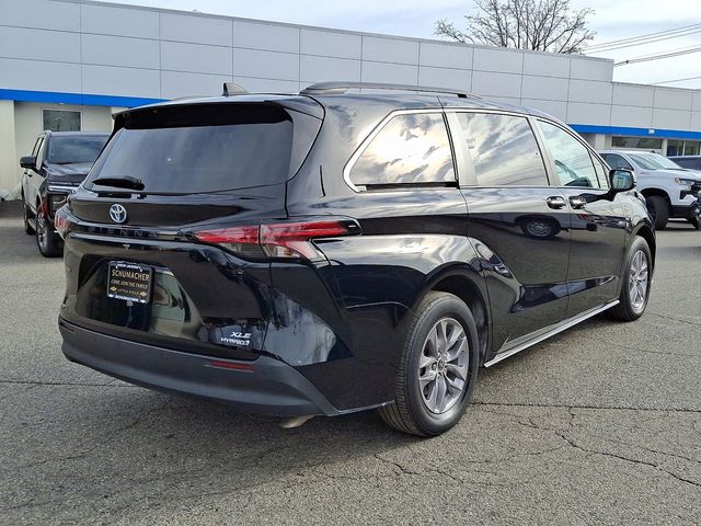 2022 Toyota Sienna XLE