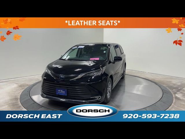 2022 Toyota Sienna XLE