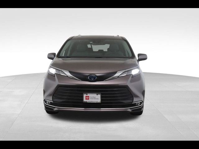 2022 Toyota Sienna XLE