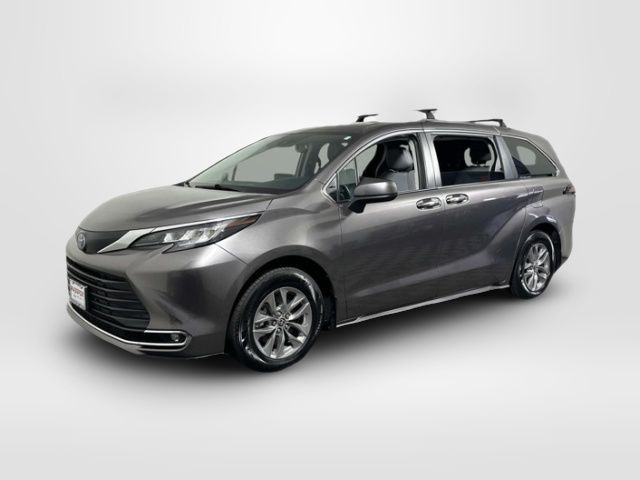 2022 Toyota Sienna XLE