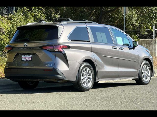 2022 Toyota Sienna XLE