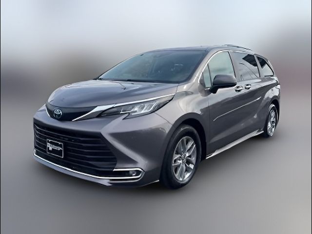 2022 Toyota Sienna XLE