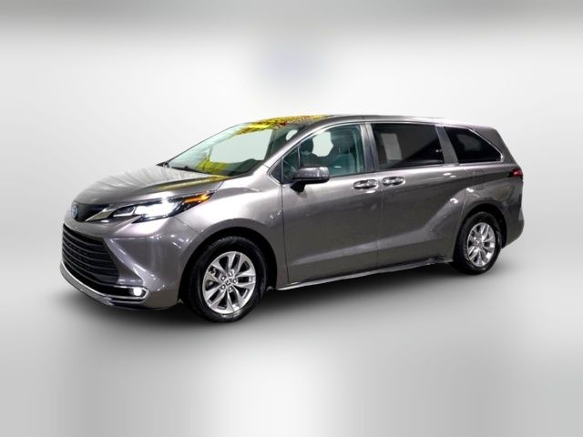 2022 Toyota Sienna XLE