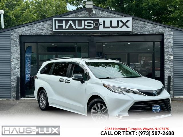 2022 Toyota Sienna XLE