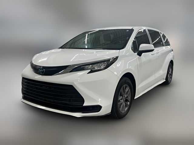 2022 Toyota Sienna LE