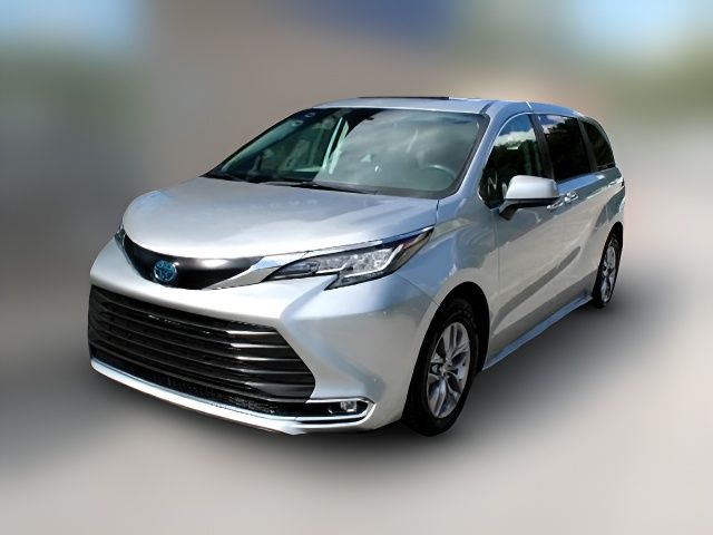 2022 Toyota Sienna XLE