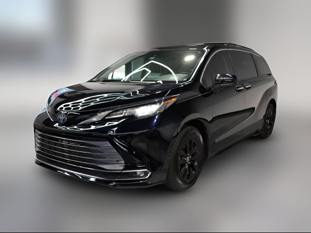 2022 Toyota Sienna XLE
