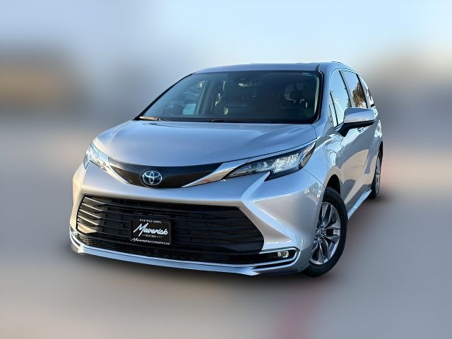 2022 Toyota Sienna XLE