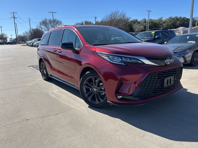 2022 Toyota Sienna XSE