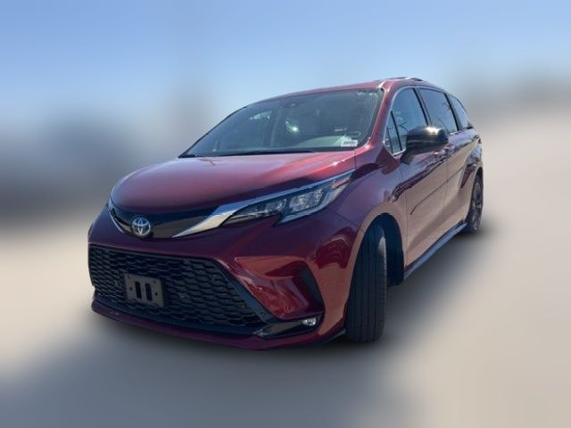 2022 Toyota Sienna XSE