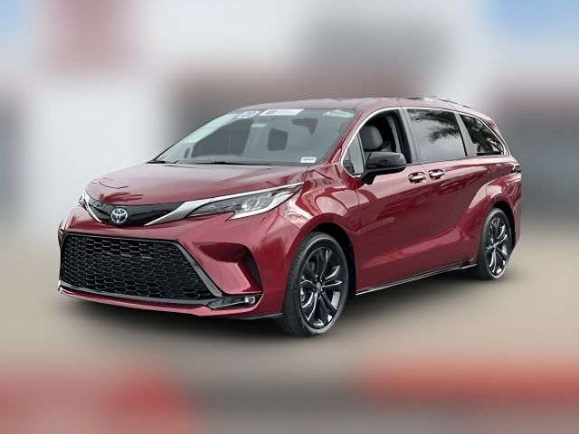 2022 Toyota Sienna XSE