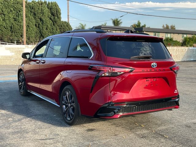 2022 Toyota Sienna XSE