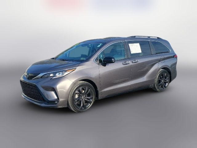 2022 Toyota Sienna XSE