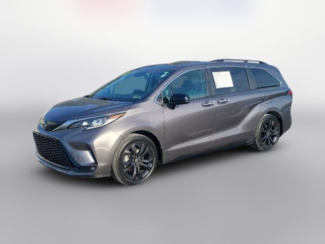 2022 Toyota Sienna XSE